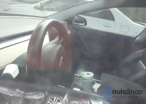 2018 Tesla Model 3 from USA, damaged, VIN 5YJ3E1EA4JF164893